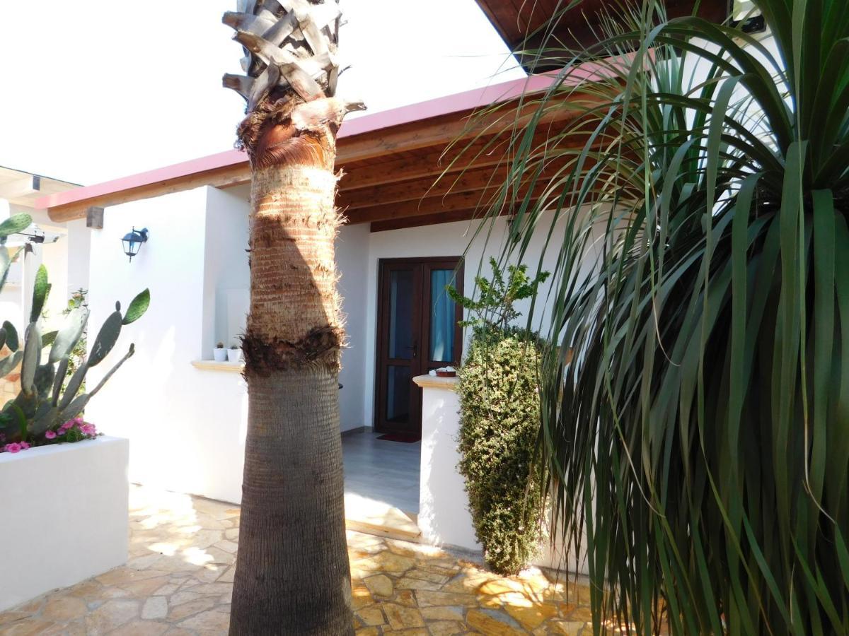 Villa Raggio Di Sole Parcheggio Privato Porto Cesareo Bagian luar foto
