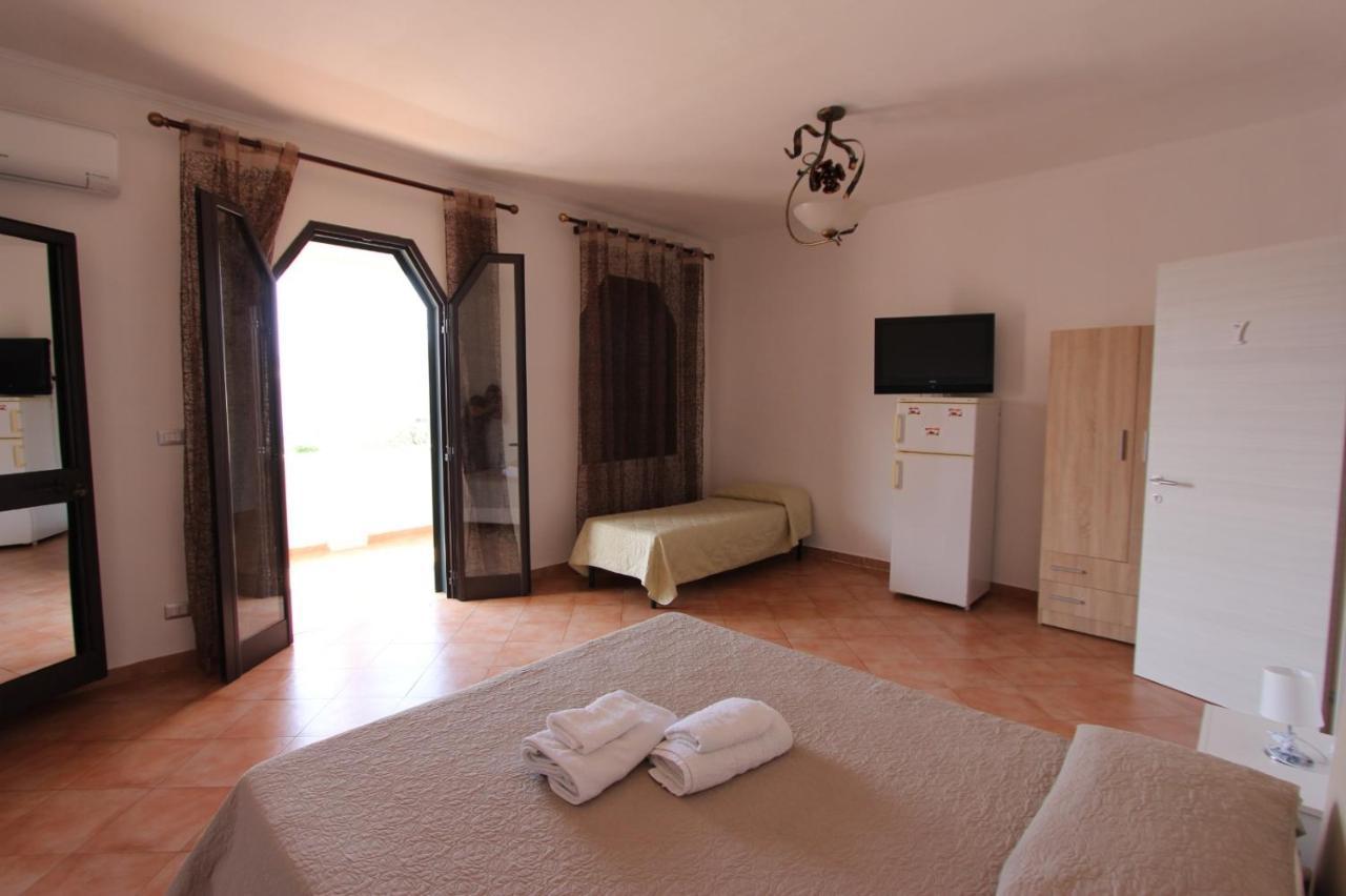 Villa Raggio Di Sole Parcheggio Privato Porto Cesareo Bagian luar foto