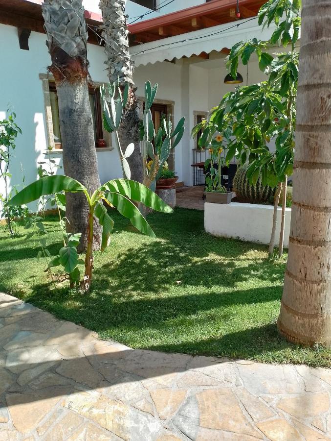 Villa Raggio Di Sole Parcheggio Privato Porto Cesareo Bagian luar foto