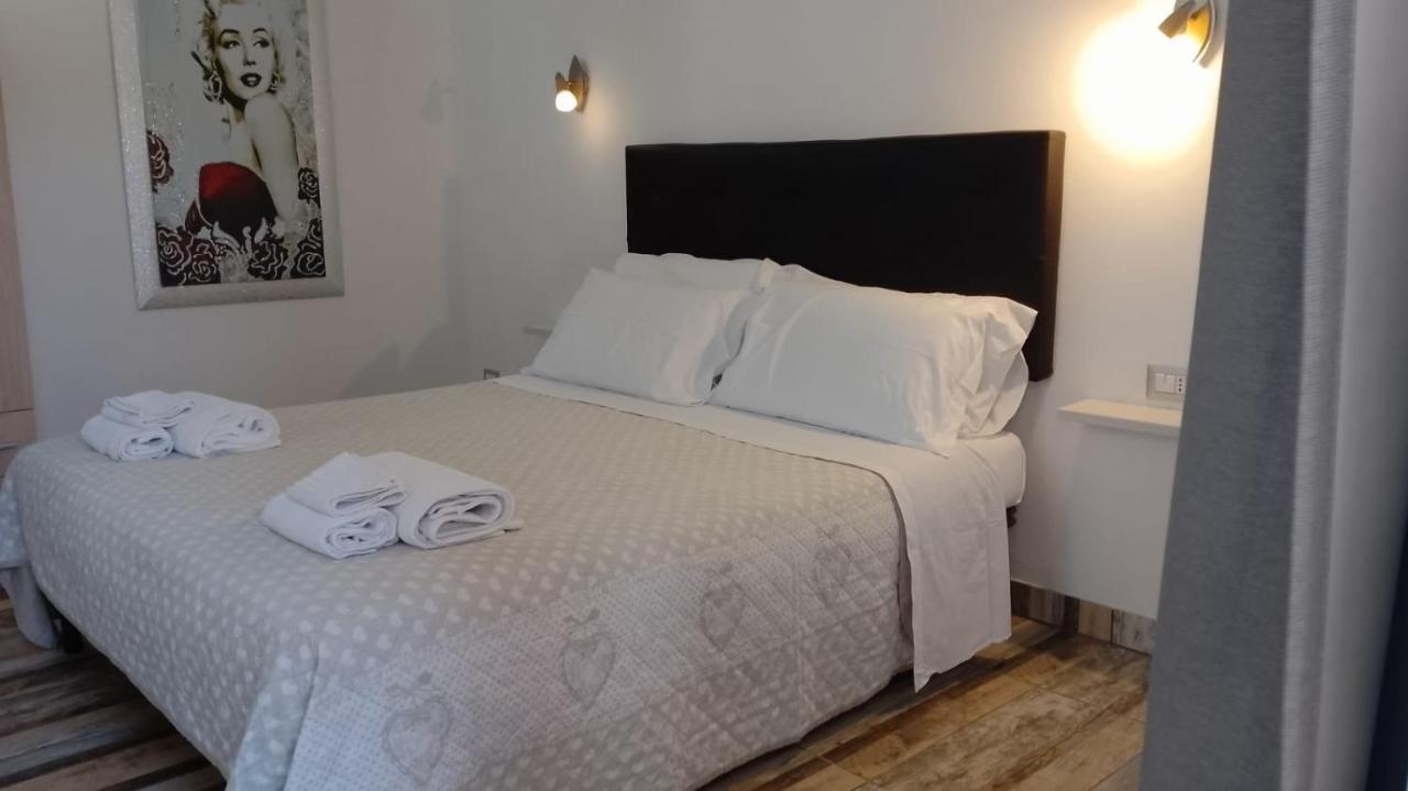 Villa Raggio Di Sole Parcheggio Privato Porto Cesareo Bagian luar foto