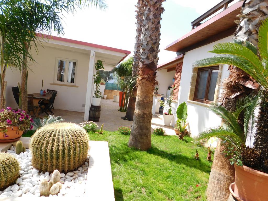 Villa Raggio Di Sole Parcheggio Privato Porto Cesareo Bagian luar foto