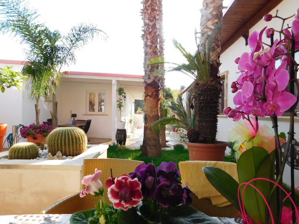 Villa Raggio Di Sole Parcheggio Privato Porto Cesareo Bagian luar foto